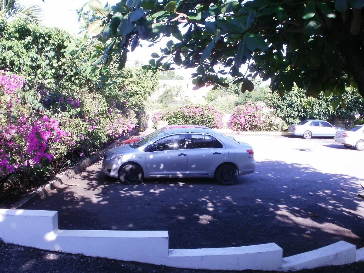 אוצ'ו ריוס Pineapple Court Hotel אוצ'ו ריוס