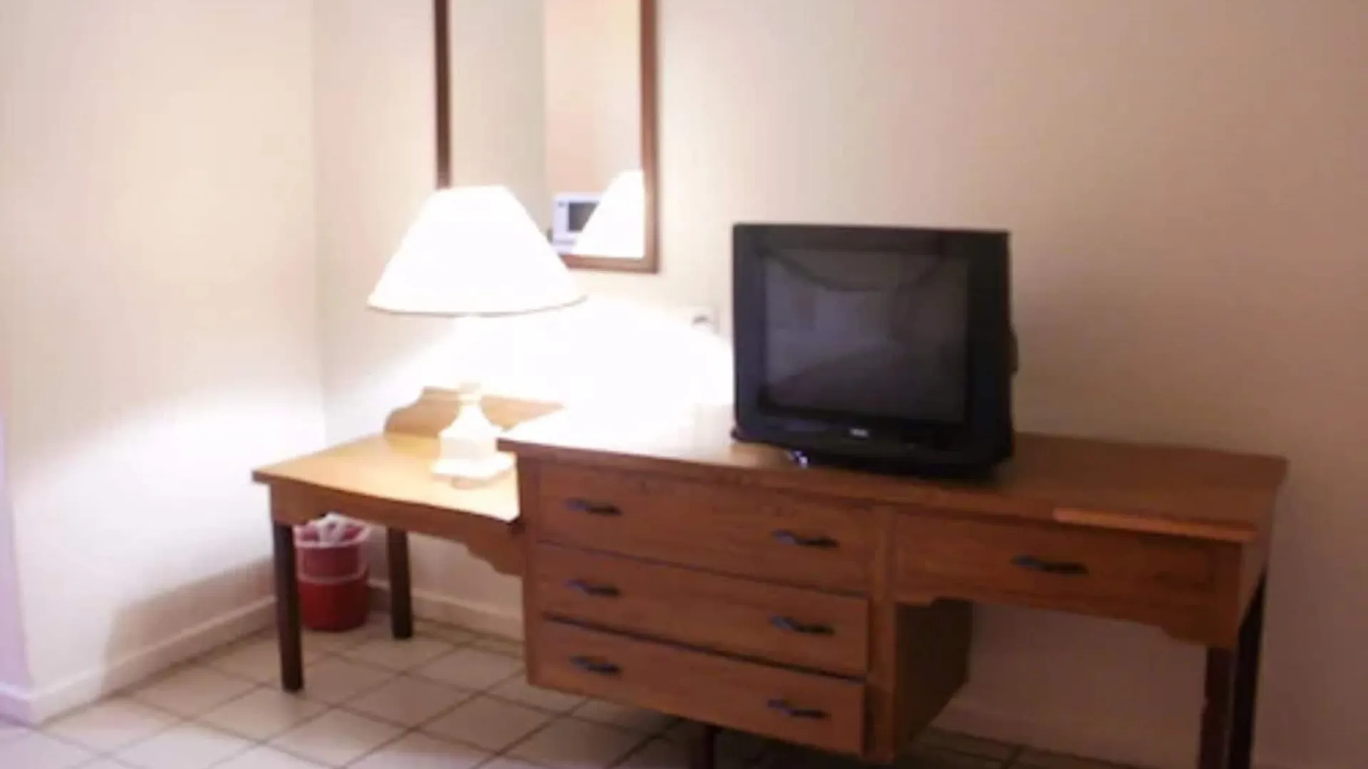 אוצ'ו ריוס Pineapple Court Hotel אוצ'ו ריוס