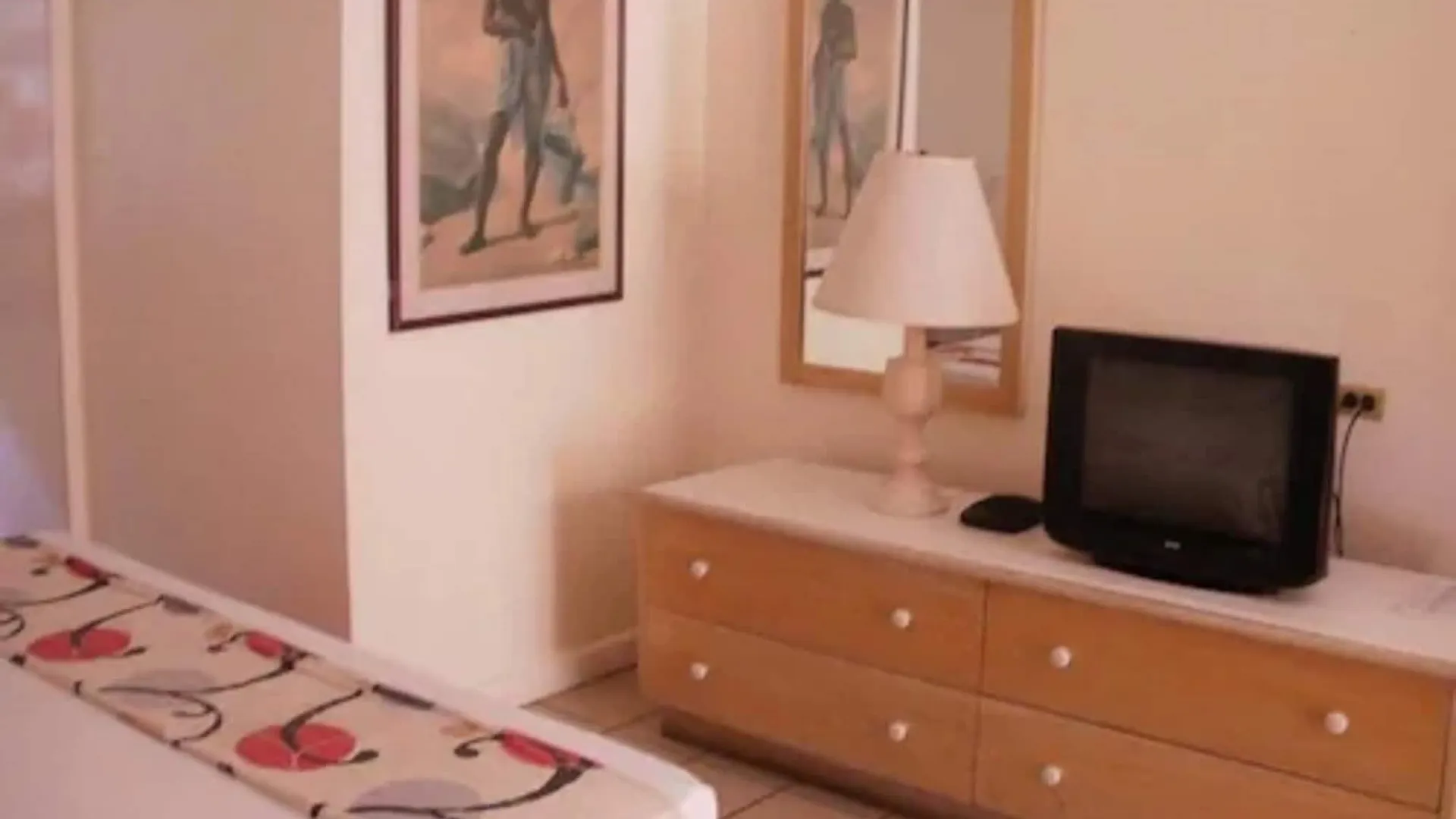אוצ'ו ריוס Pineapple Court Hotel