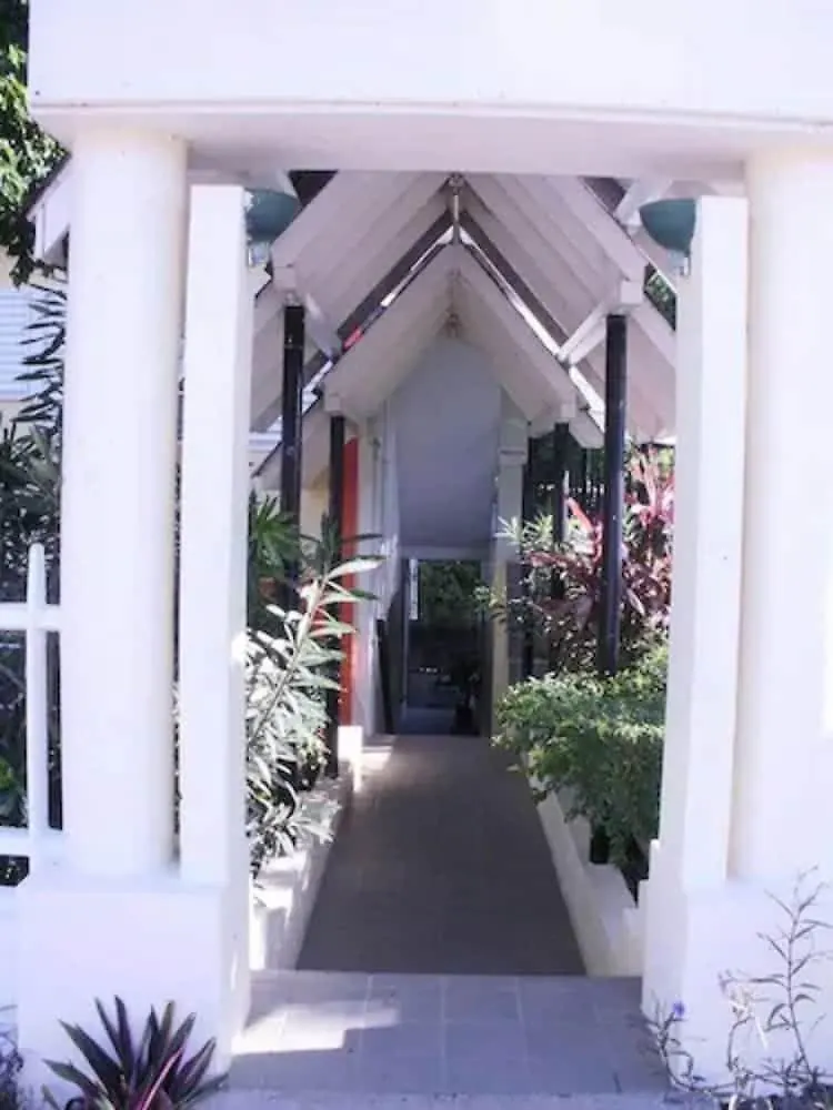אוצ'ו ריוס Pineapple Court Hotel