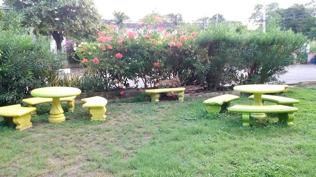 אוצ'ו ריוס Pineapple Court Hotel