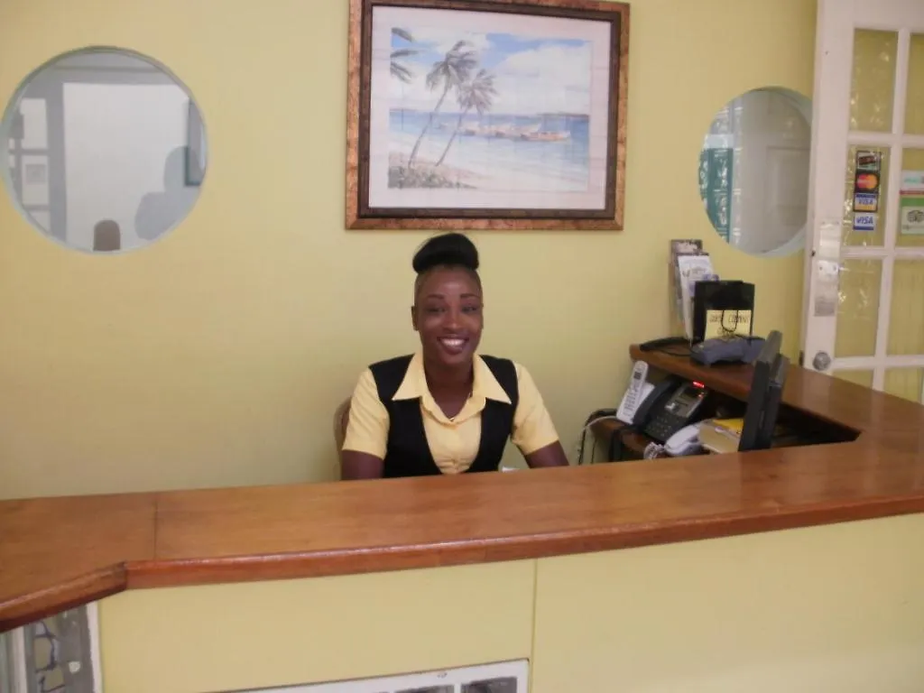 אוצ'ו ריוס Pineapple Court Hotel