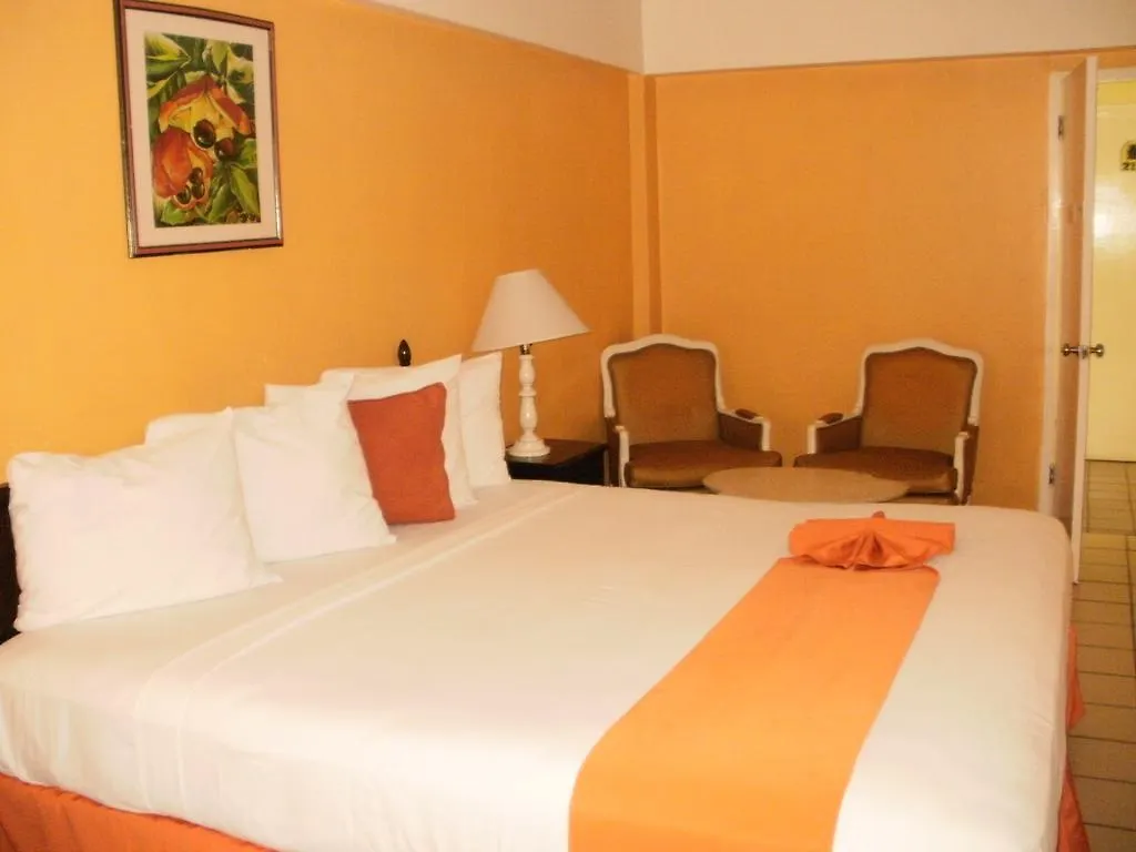 Pineapple Court Hotel Ocho Rios Jamaica