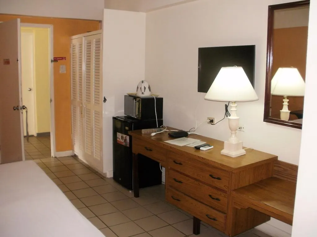Pineapple Court Hotel Ocho Rios